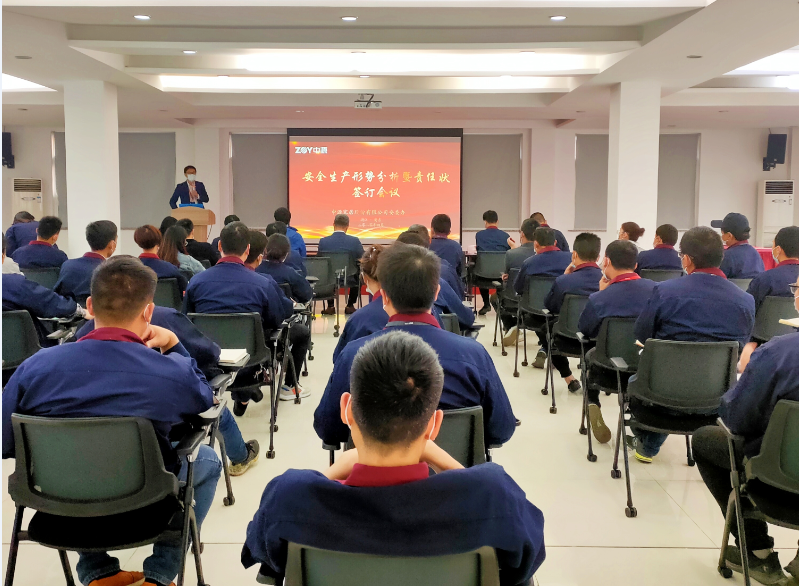 1588928564148572E21P.png blob.png